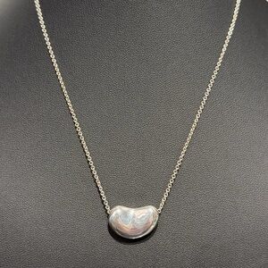 Tiffany & Co. Bean Elsa Peretti Necklace – 925 Sterling Silver - Medium